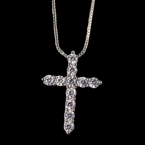 Sterling silver cross diamond necklace - Picture 3 of 8